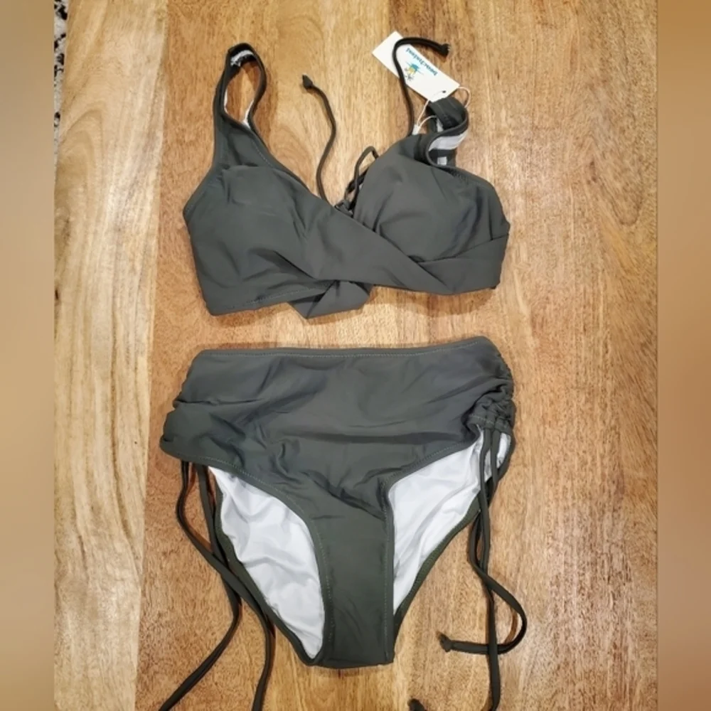 Beachsissi‎ green bikini bathing suit NWT